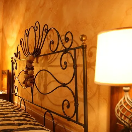 Torre Di Vignale * Palazzo del Pero